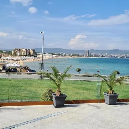 Aparthotel Sea View Private Paradiso B 508 4*