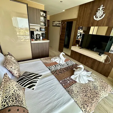Sea View Private Paradiso B 508 Aparthotel 4*